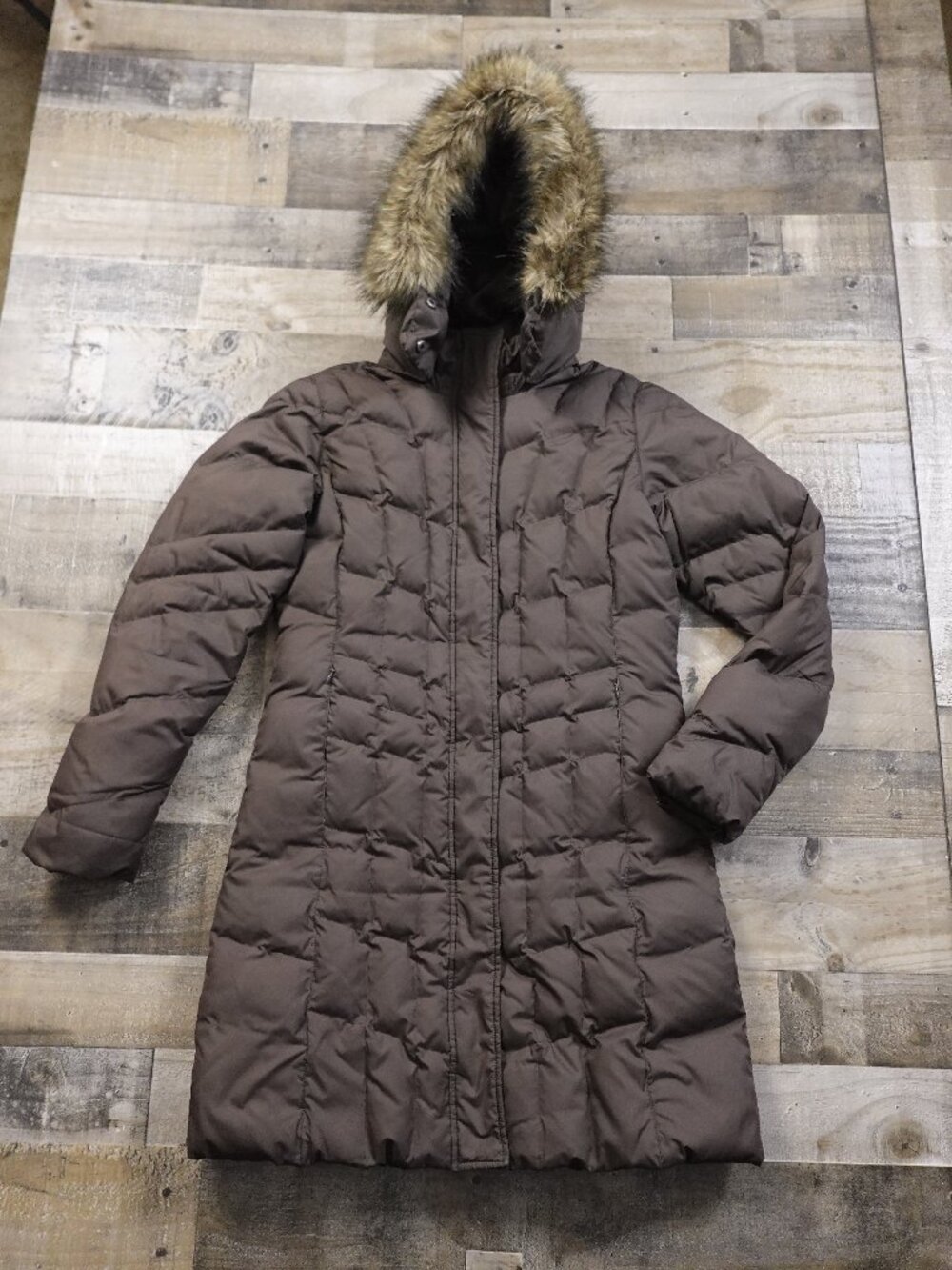 Eddie Bauer Goose Down Parka Women’s Medium Brown Faux Fur Hood Long Puffer